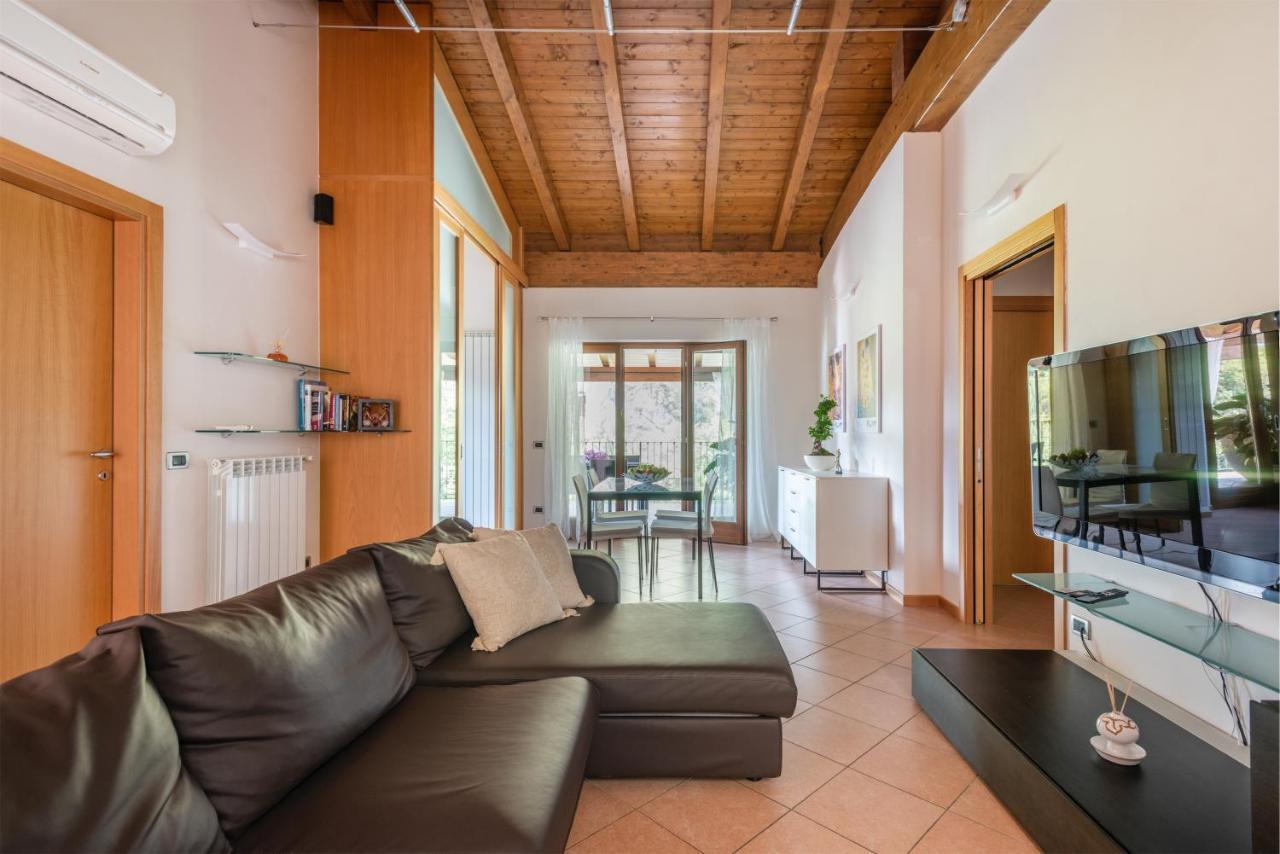 Апартаменти Casa Francesca Relax Лімоне-суль-Гарда Екстер'єр фото