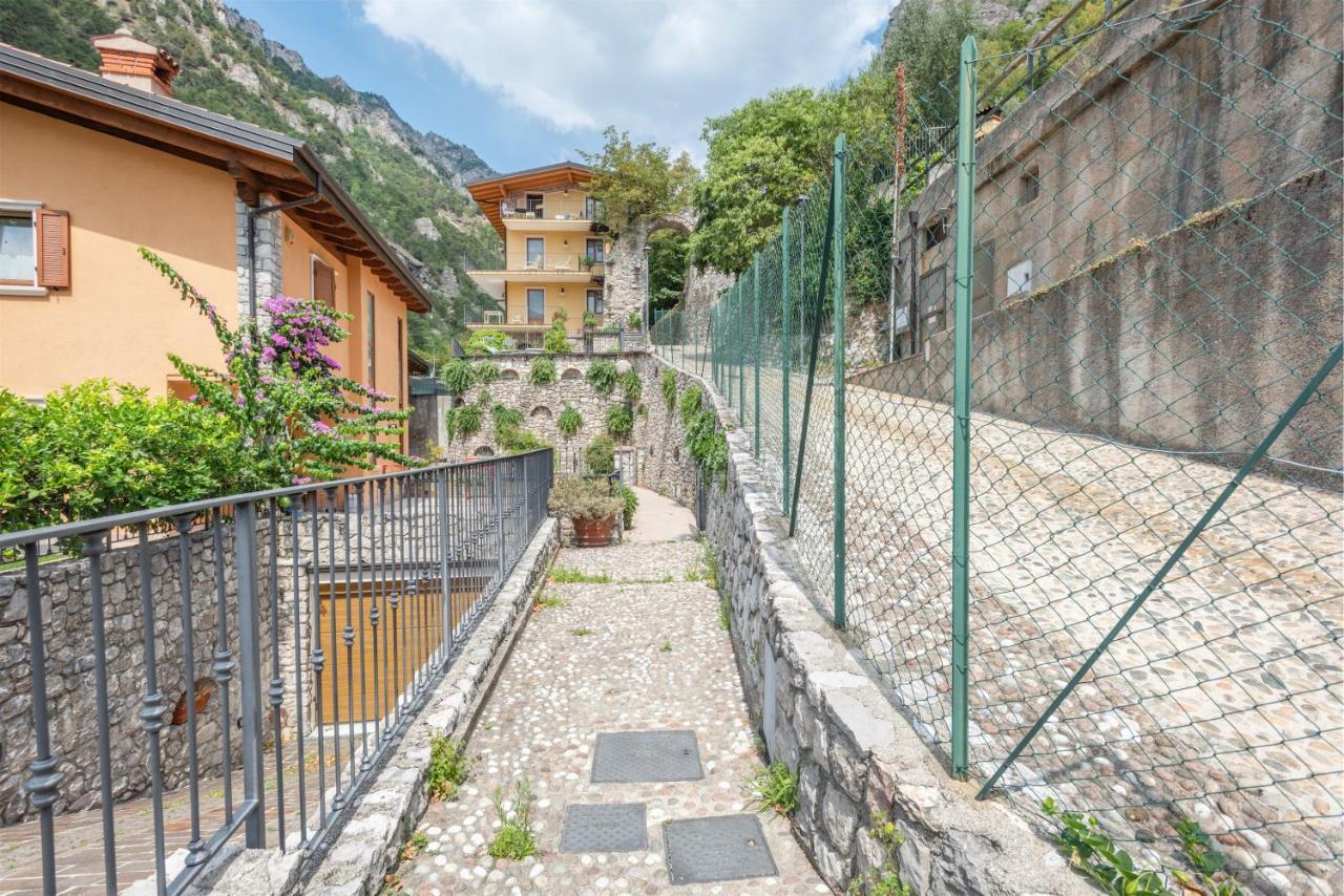 Апартаменти Casa Francesca Relax Лімоне-суль-Гарда Екстер'єр фото