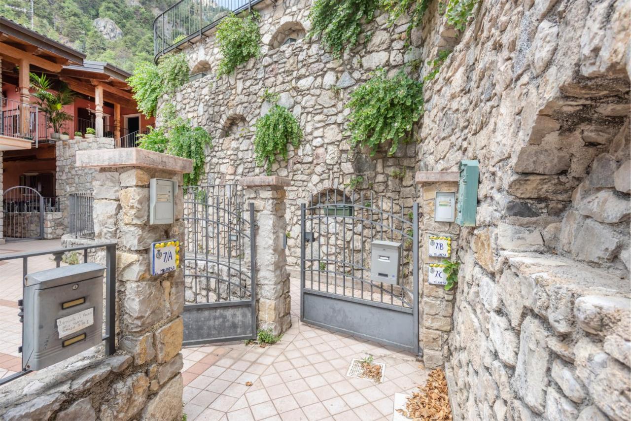 Апартаменти Casa Francesca Relax Лімоне-суль-Гарда Екстер'єр фото